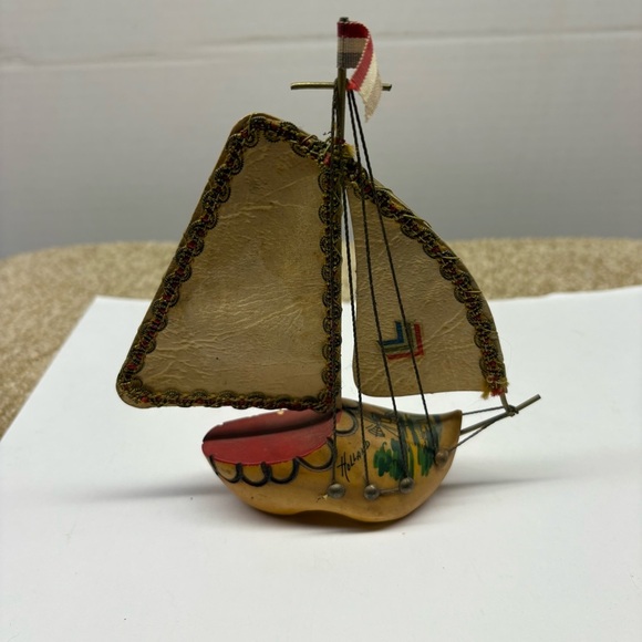 Vintage 6” Dutch Holland Wooden Clog Sailboat Hand Painted Shoe Ship Souvenir - Picture 1 of 5